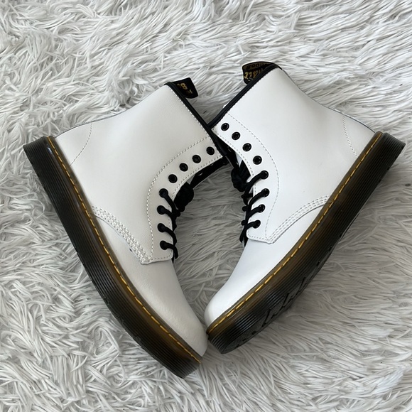 Dr. Martens Kids' Zavala Combat Lace Up Boot Big Kid in white size 5 - Picture 6 of 12